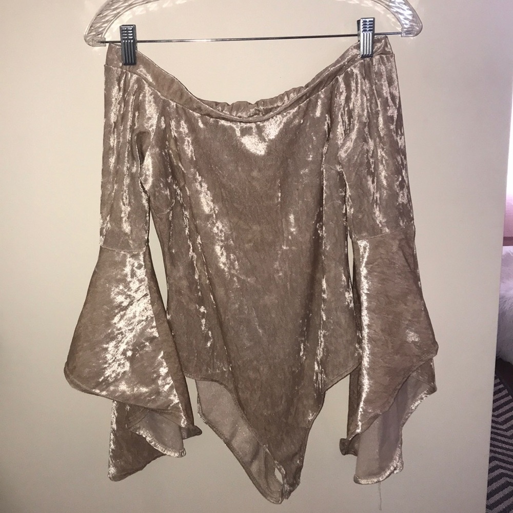 Bell sleeve body suit